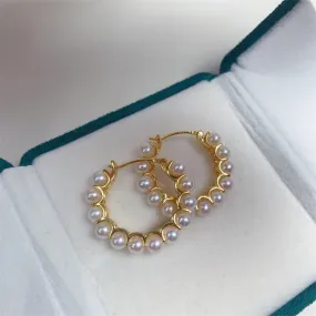 Circle Pearl Earrings